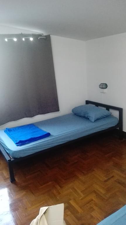Cham Cha Hostel Чиангмай Номер фото