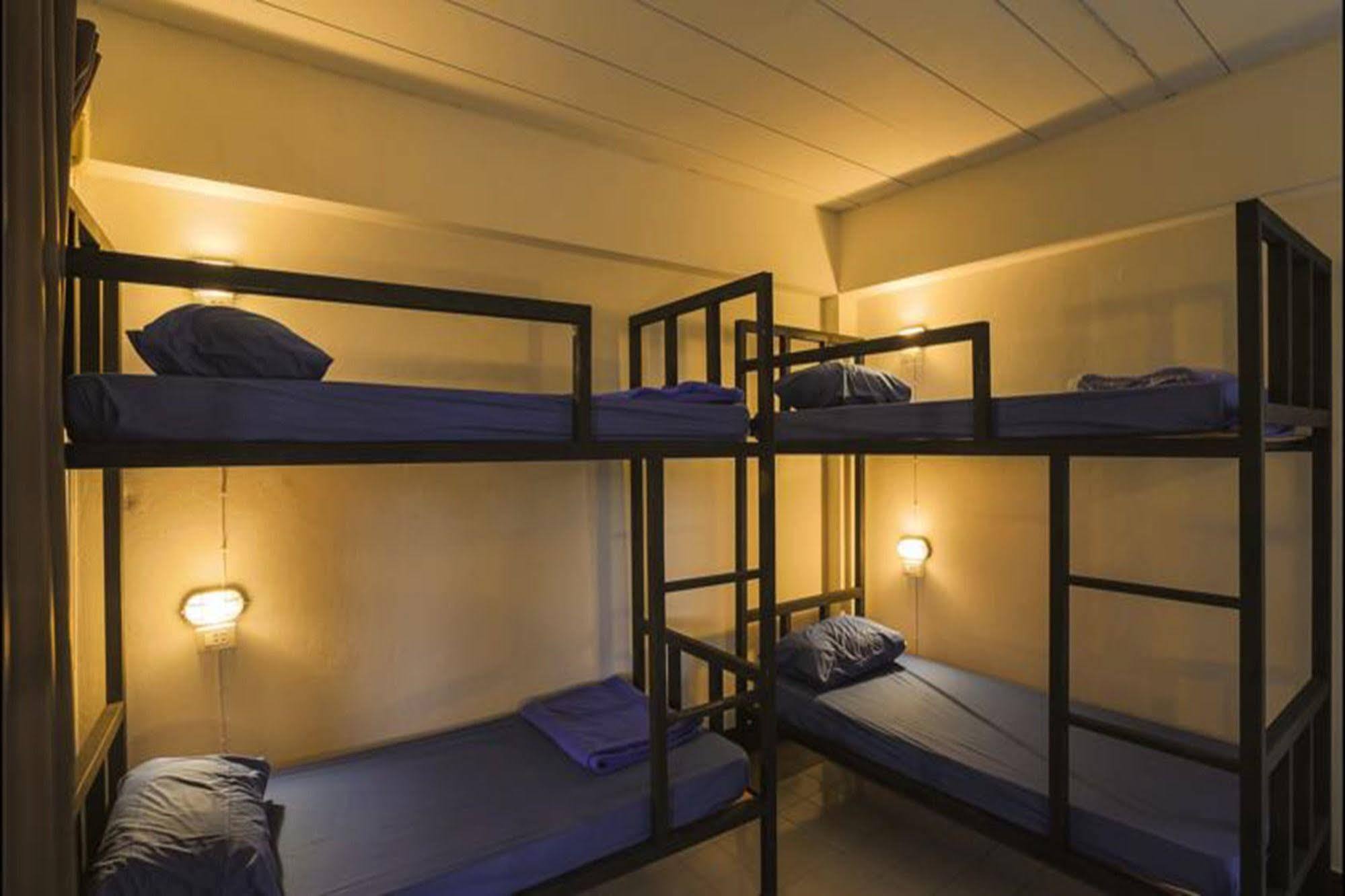 Cham Cha Hostel Чиангмай Экстерьер фото