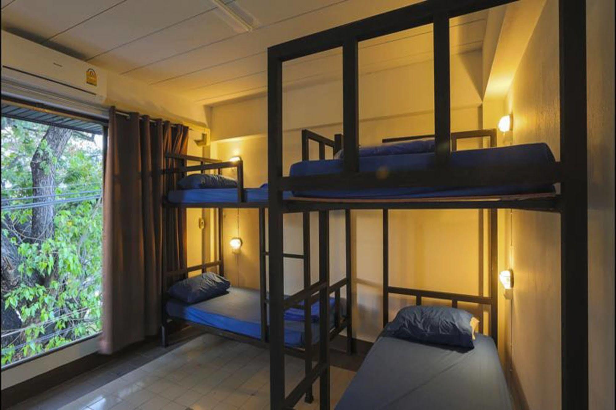 Cham Cha Hostel Чиангмай Экстерьер фото